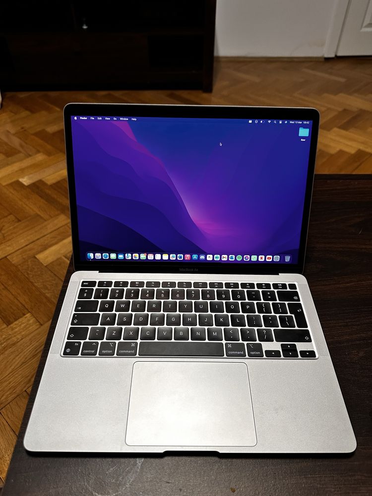 MacBook Air 2020 M1 , in garantie