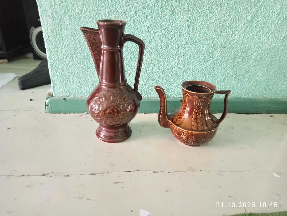 Отдам даром кувшины