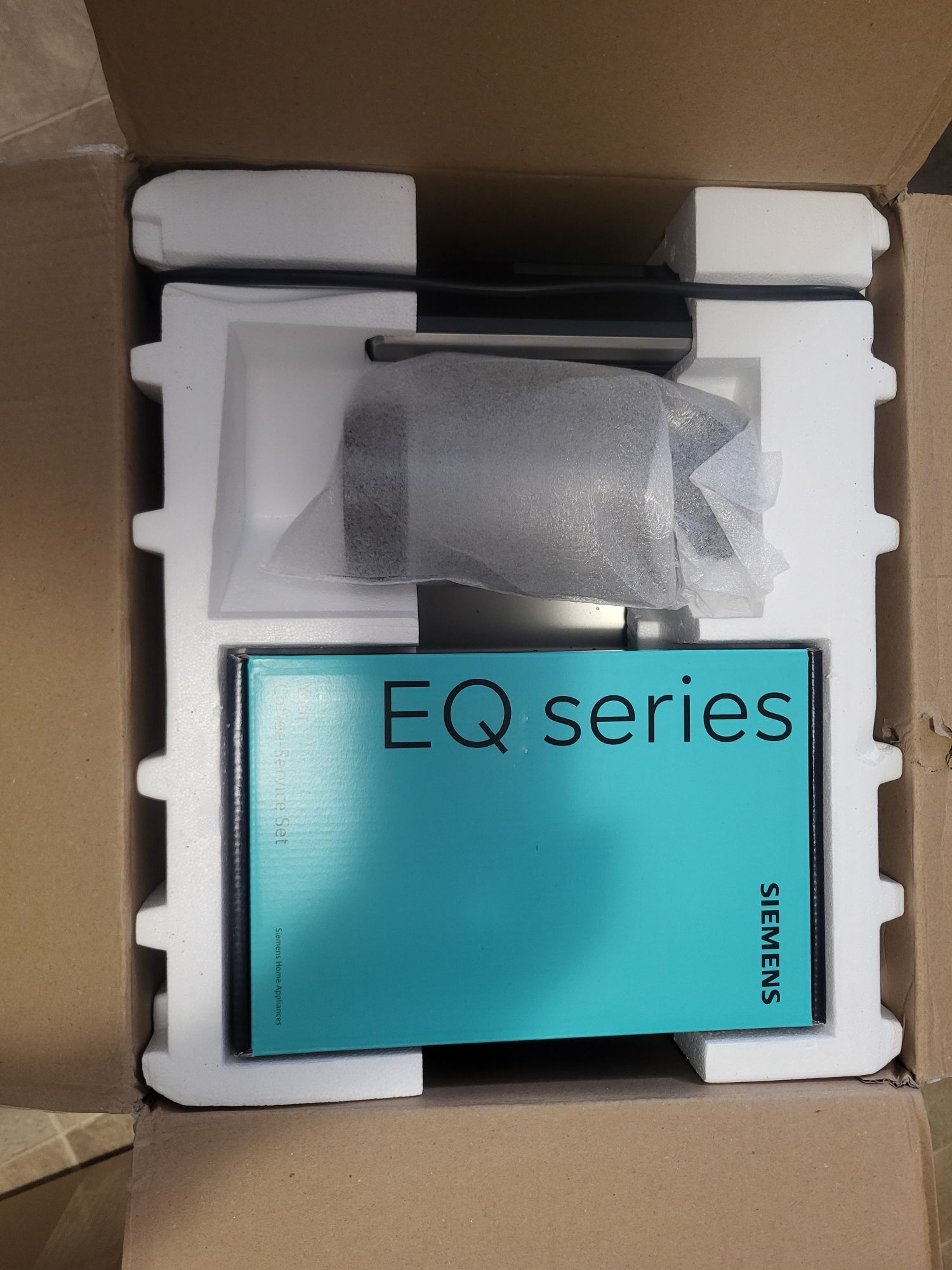 Siemen EQ700 classic  Кафеавтомат Каферобот кафемашина