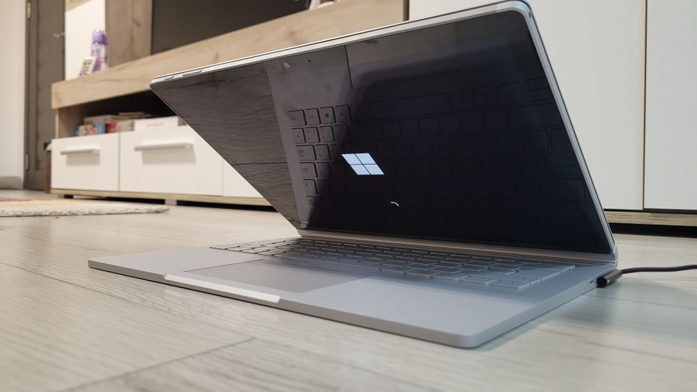 Laptop Microsoft Surface Book 2 i5-7300u