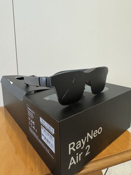 Очила за виртуална реалност RayNeo Air 2s