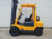 Stivuitor Motostivuitor Hyster 2.5 Tone Înălțime 5.5M Translație
