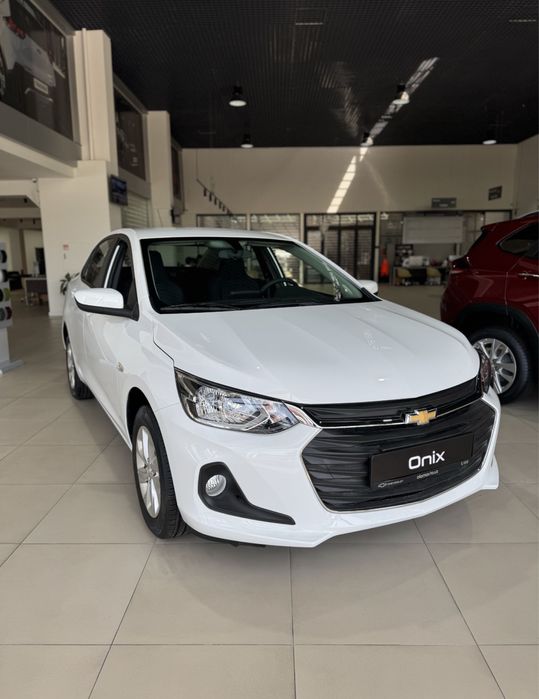 Onix 3 LT mexanika 2025