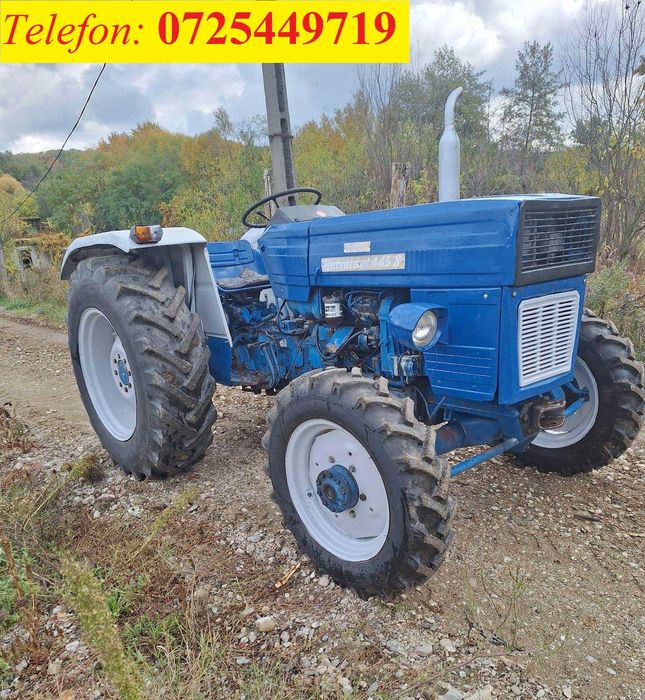 Tractor Universal 445 DT, tractiune 4x4, stare perfecta