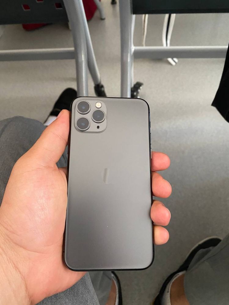 Iphone 11pro sotiladi