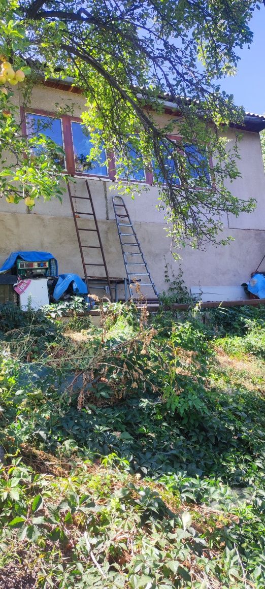 Продам жилой 2х.эт.кирпичный дом в  предгорье Талгара