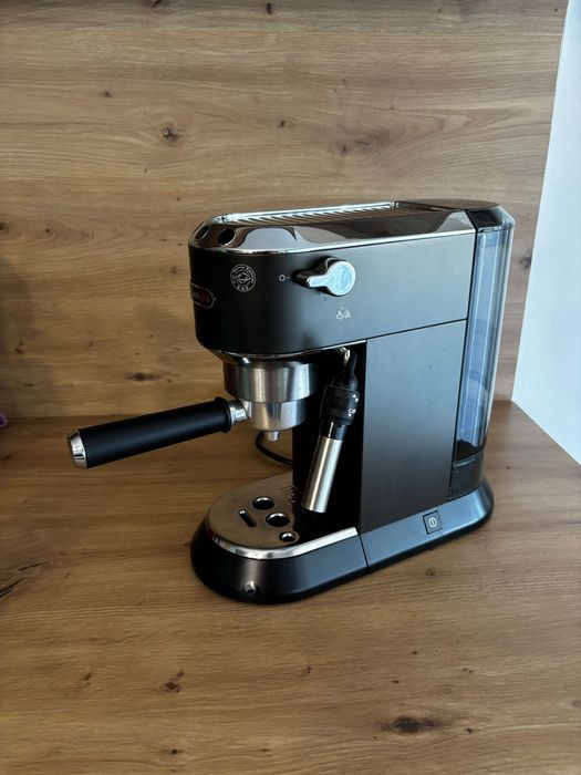 Aparat de cafea Delonghi