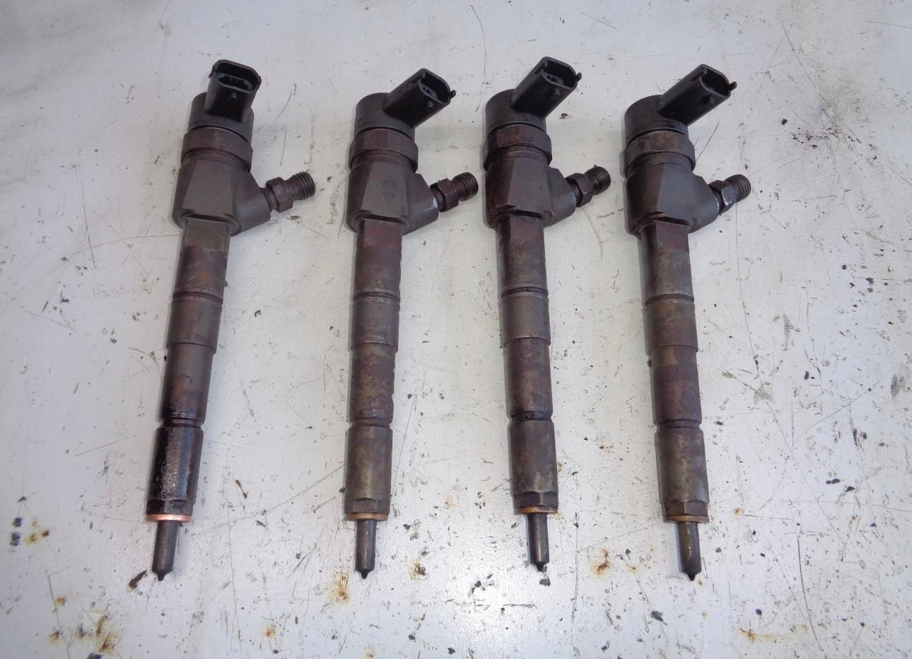 Injector Saab 1.9 D 0445110243