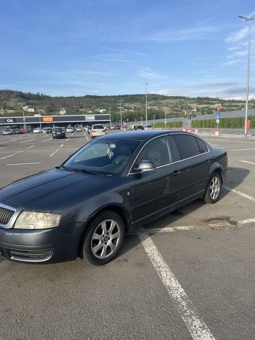 Skoda Superb 2.0 TDI 140 CP