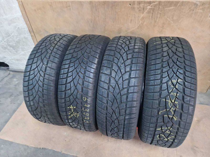 4 броя  Dunlop R18 235/55/ 
зимни гуми 
DOT3520