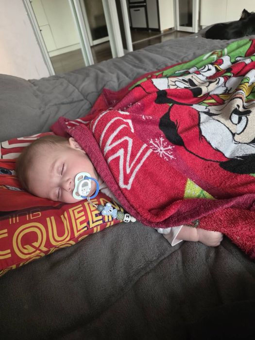 Ново дамско худи Nike, без етикет