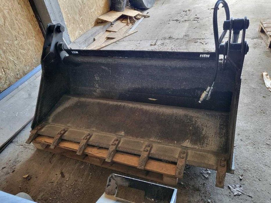 vand cupa multifunctionala noua, miniincarcator-miniexcavator