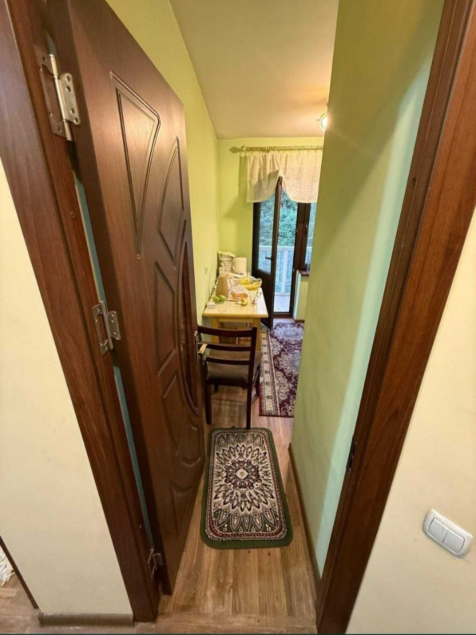 2 xonali ui sotiladi mebel texnika bilan