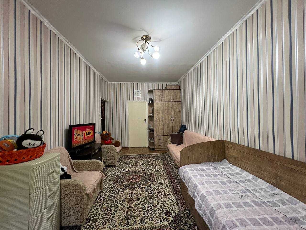 Продаётся 3/1/4, 66 м2, Авиасозлар 2, рынок Кадышева