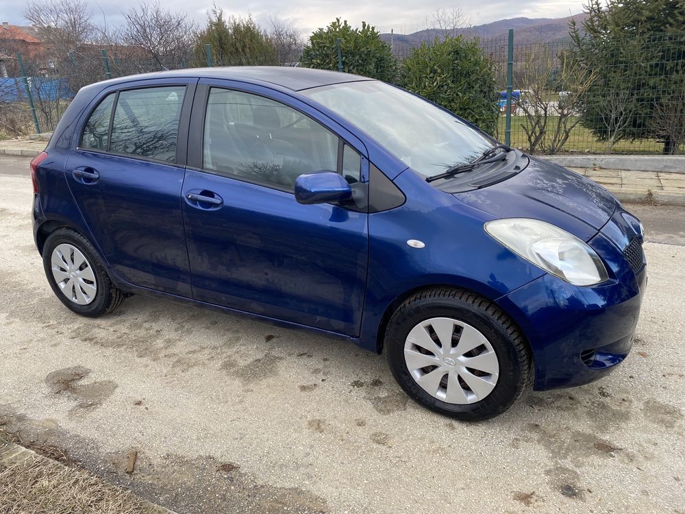 Toyota Yaris 1.0 vvti 69 кс На части!