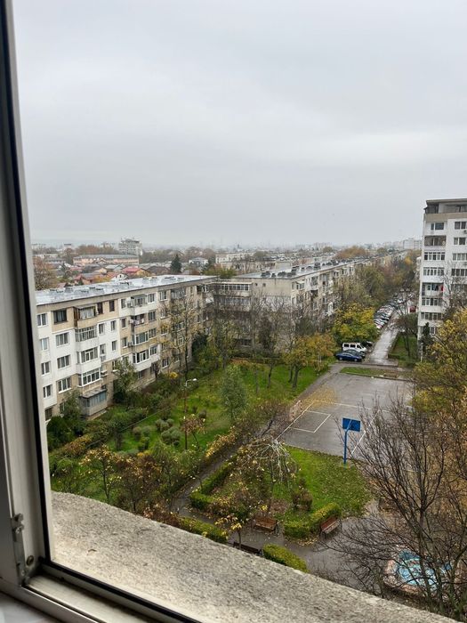 Vanzare apartament 3 camere