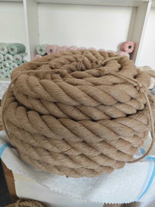 Канат джутовый 40 мм ,веревка крепкая толстая
