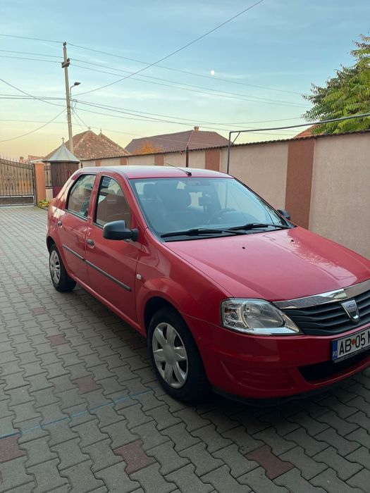 Masina Dacia Logan