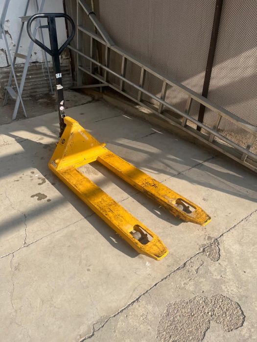 Рохля грузоподъемность 2 тонны отличное состояние