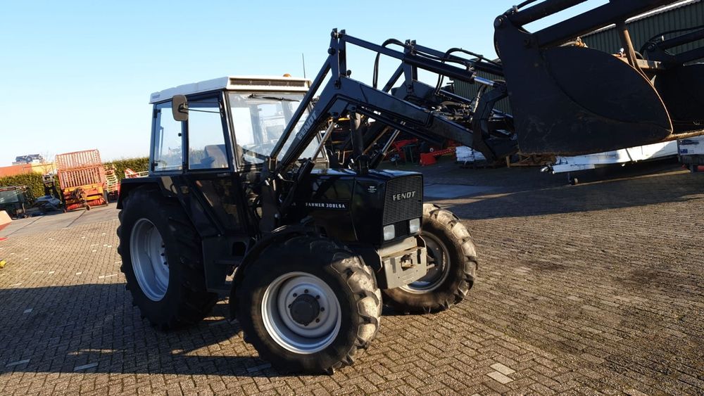 Dezmembrez tractor Fendt 308lsa