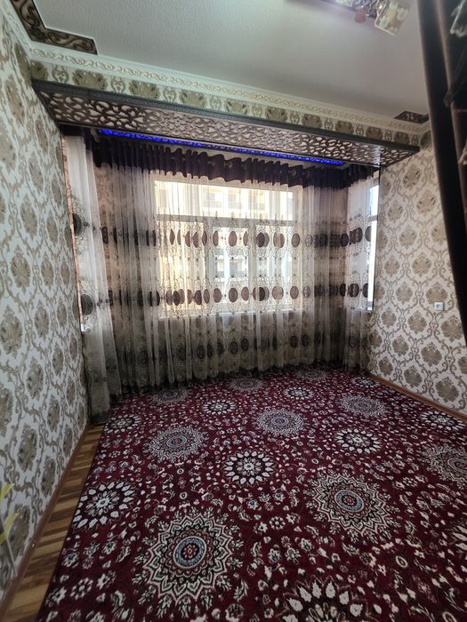 Rudakiy buyuk humo 3 xona 2 etaj