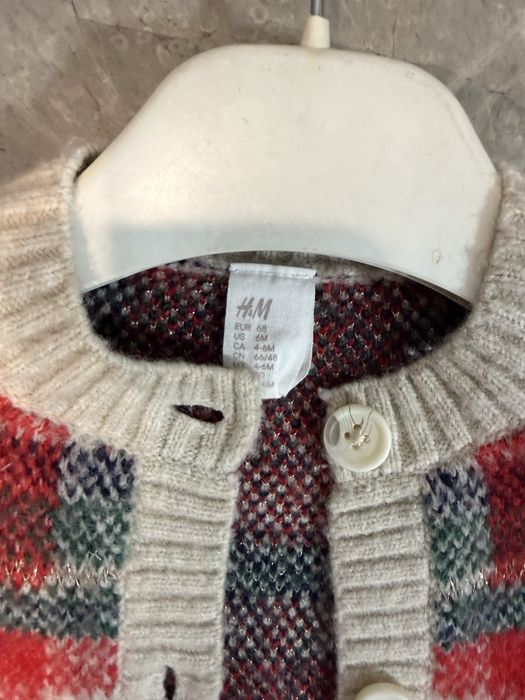 Продавам детска топла жилетка hm  68 см