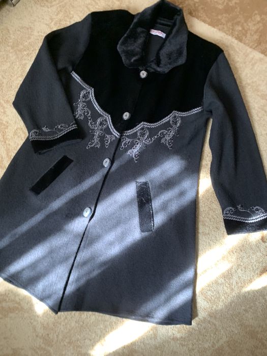 Верхняя одежда. Женская. Осень , весна