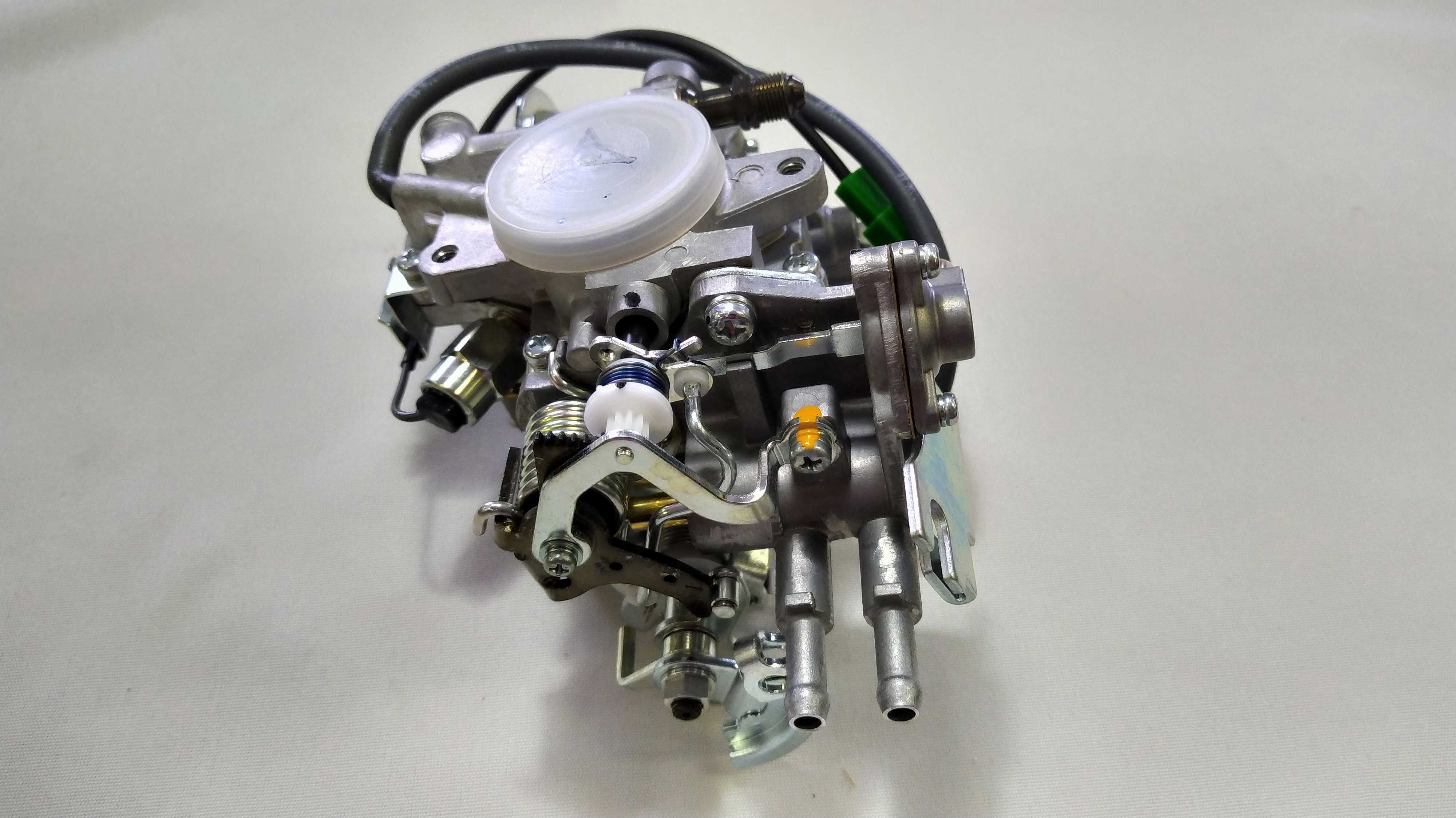 Карбюратор двигателя вилочного погрузчика. Двигатель Toyota 5K, 4Y.