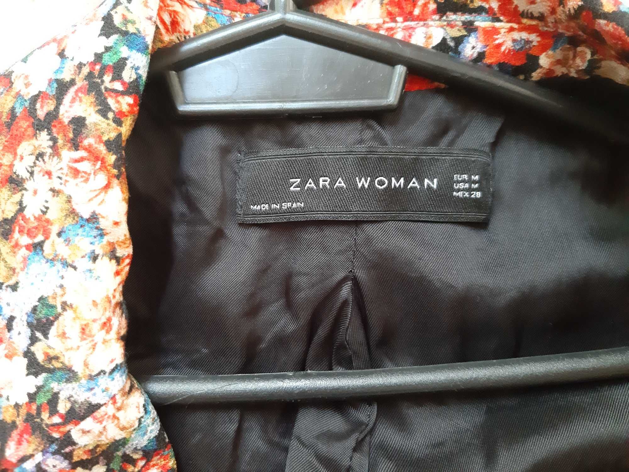 Дамско сако ЗАРА размер М малко носено.