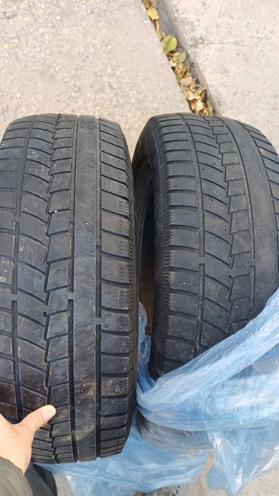 Продам Шины зимние