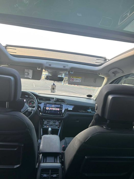 Vand Volkswagen Touran Highline 2.0 TDI BlueMotion/DSG/190HP/7 locuri