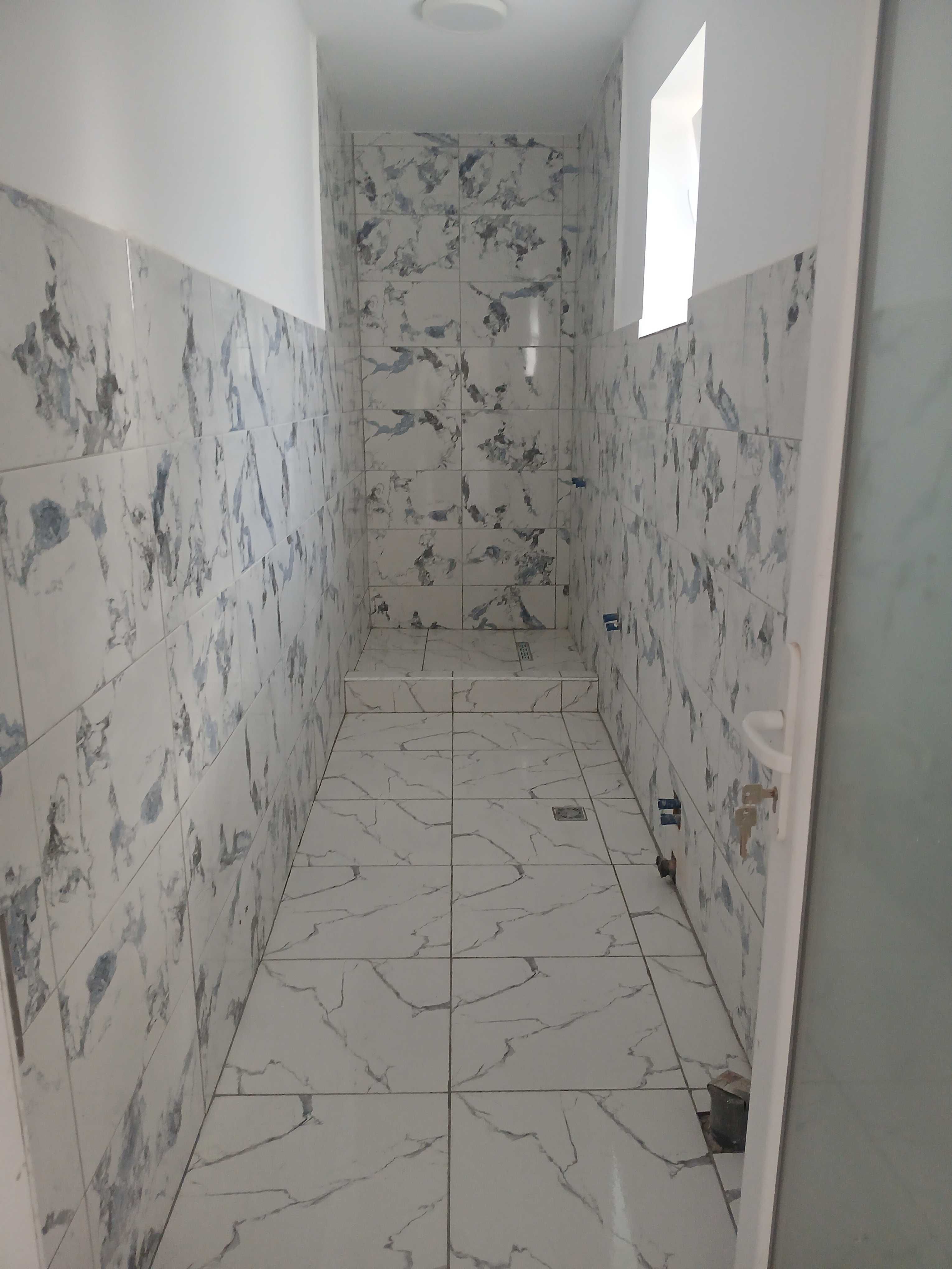 Vand casa la cheie, cu finisaje moderne, in Sintioana