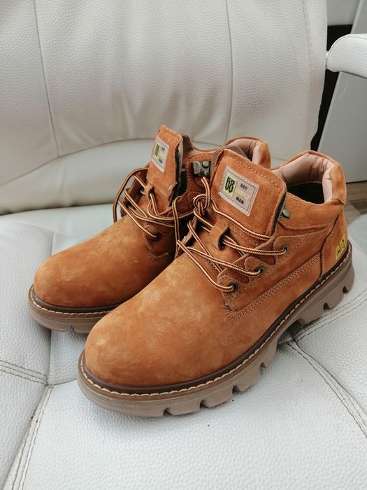 Продам ботинки. Новые. В ОТС