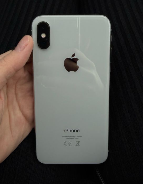 Продам Айфон Х , в хорошем состоянии