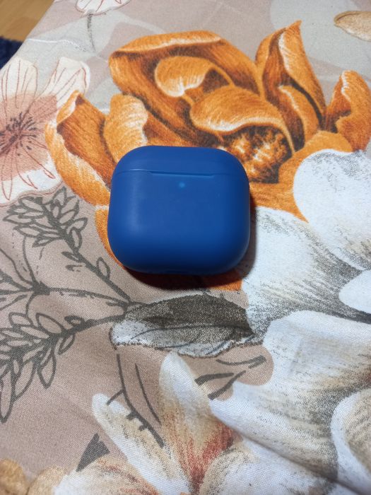 AirPods generatia 4