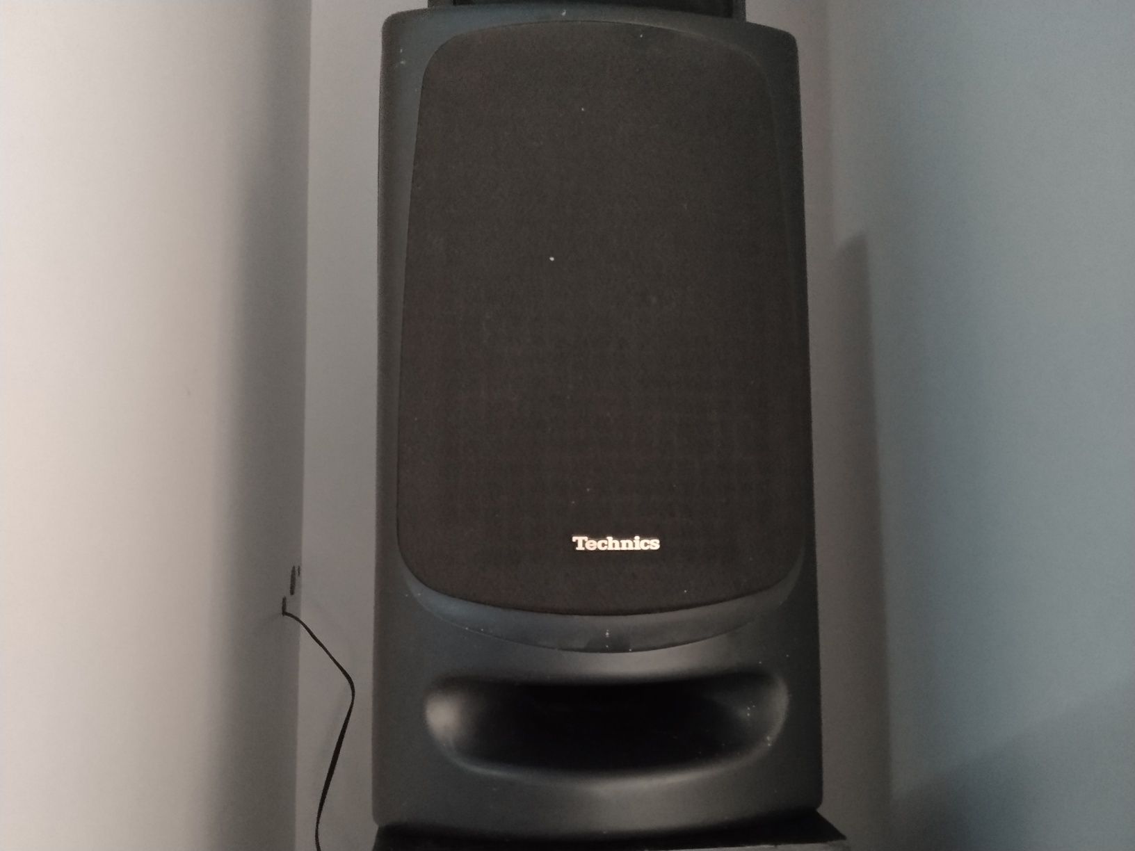 страхотни музикални оригинални тонколони Technics sb-ch 404 2x80w