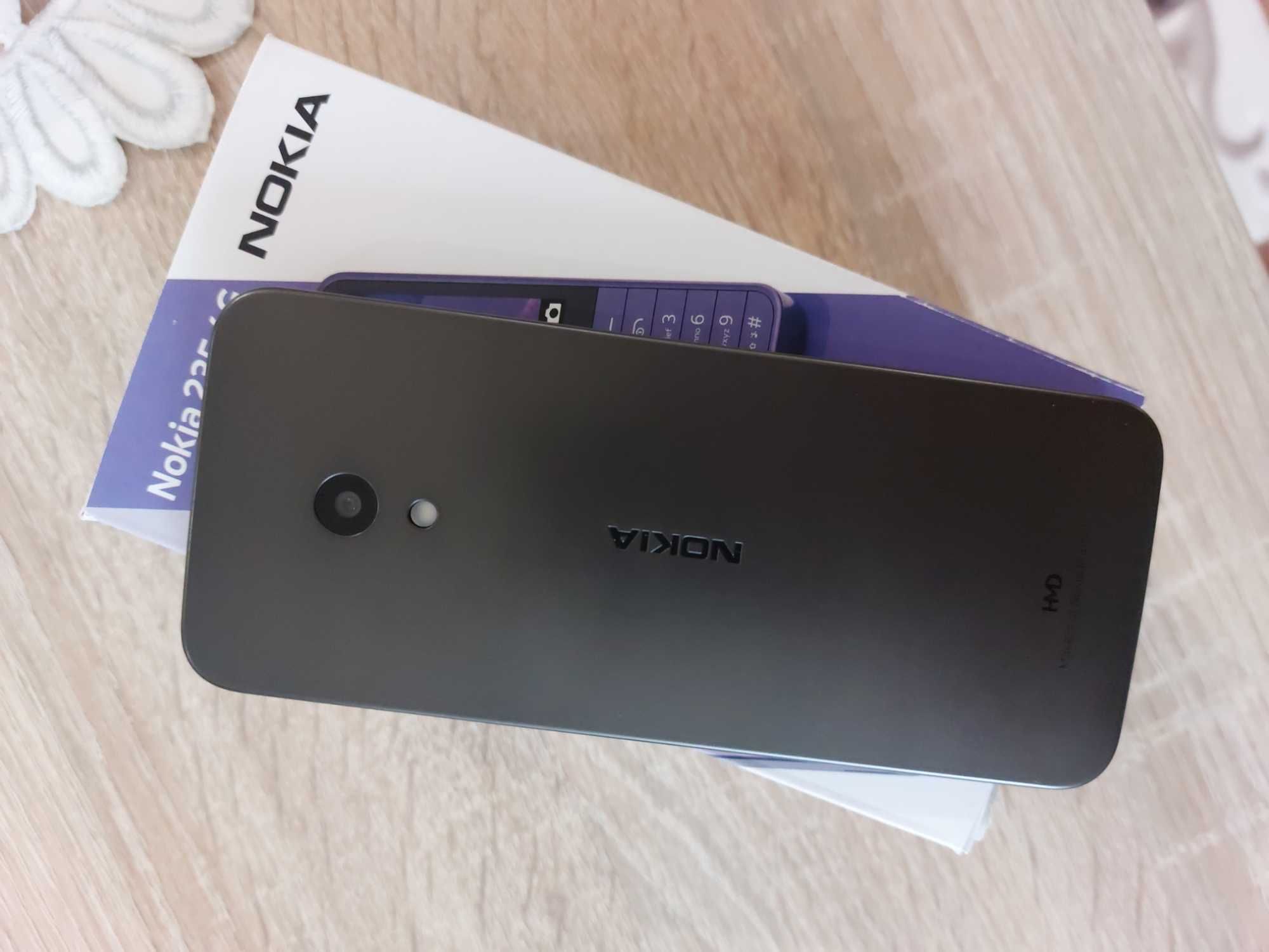 Чисто нова Nokia 235