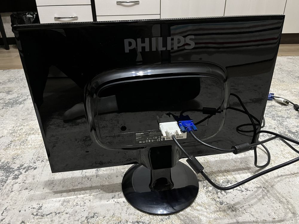 монитор Philips