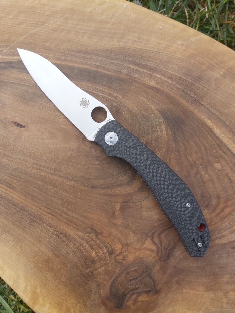 Сгъваем джобен  нож Spyderco Capara ,Carbon Fiber