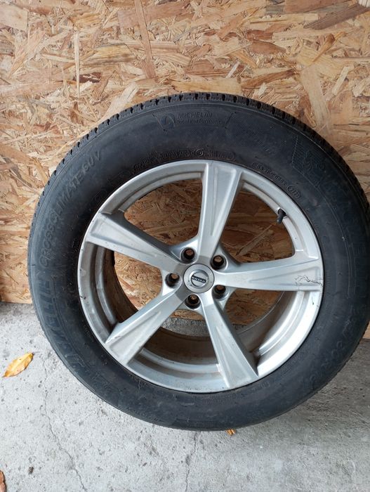 Vând anvelope de iarnă R18