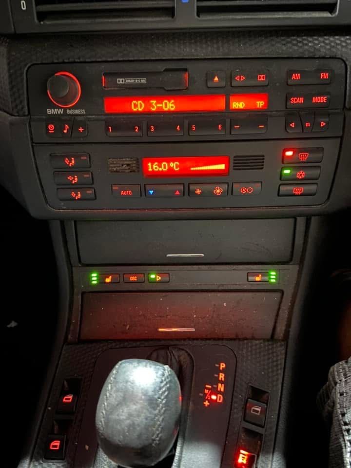 Dezmembrez BMW 330ci M-Tech 2,Recaro incalzit,Harman Kardon