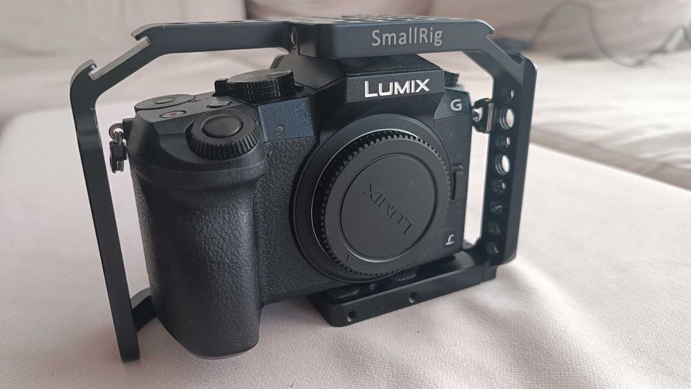 Камера Lumix G7 тяло + аксесоари