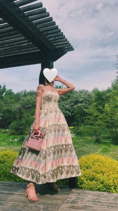 Продам платье T&T