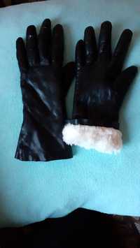 Продам перчатки женские б/у