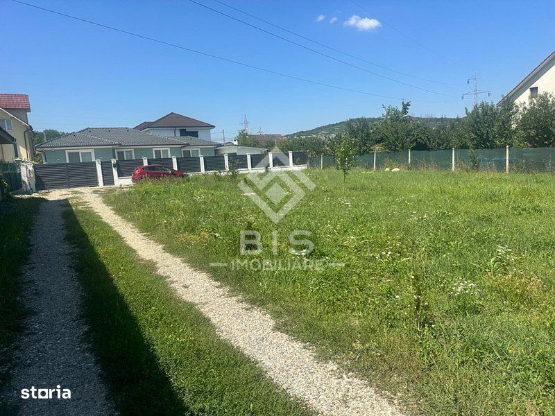 Teren intravilan de vânzare 5 ari -  zona Dedeman