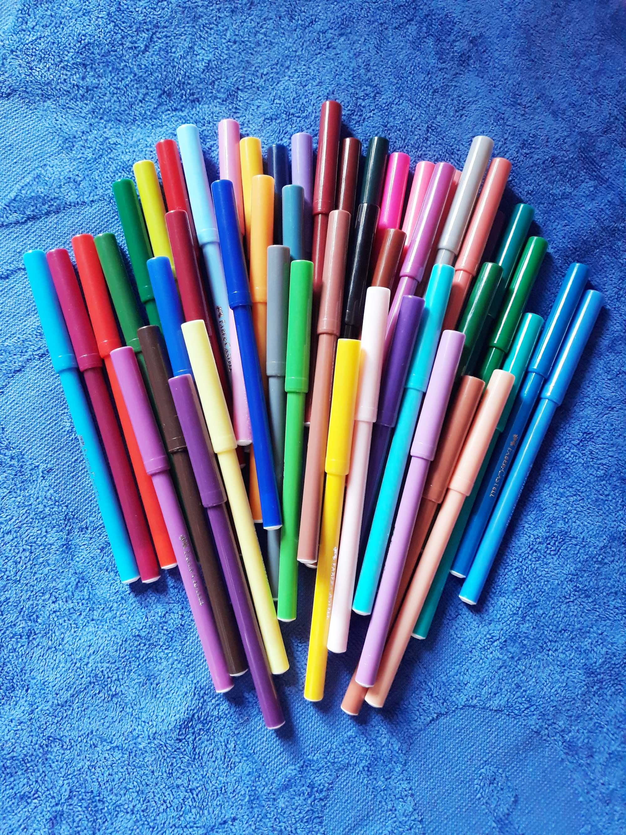 Несесер Gabol и 50 броя флумастри Faber-Castell