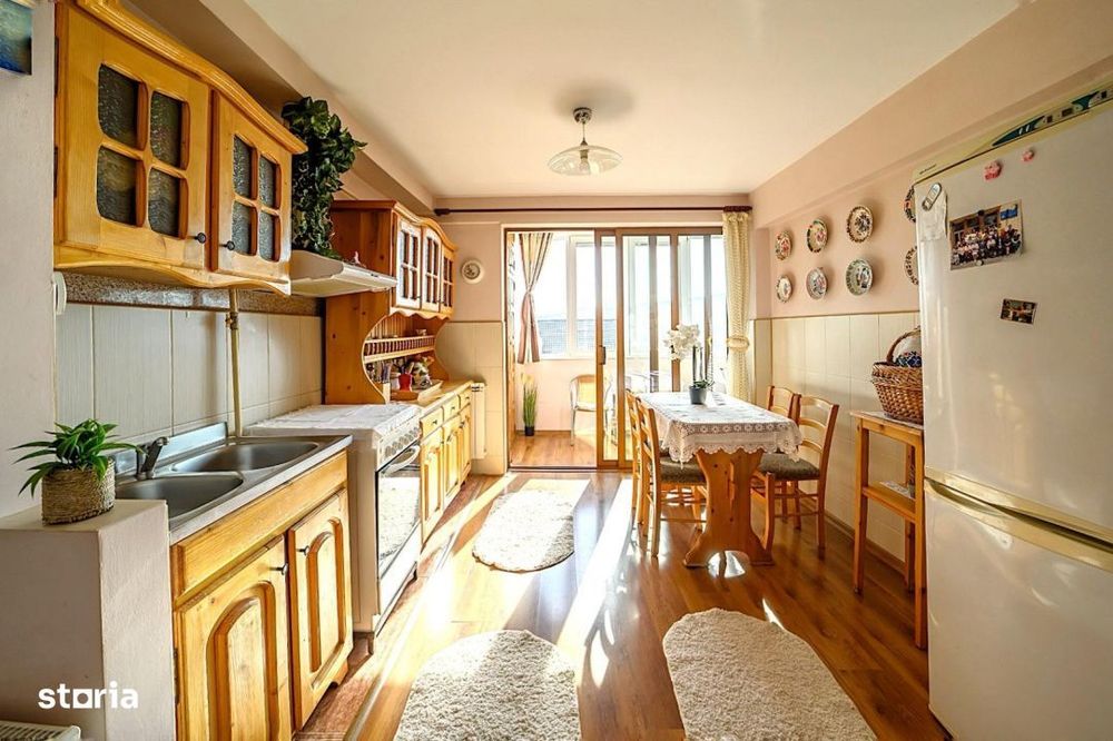 0% comision Apartament 5 camere, living, 2 bai, ideal pentru o familie