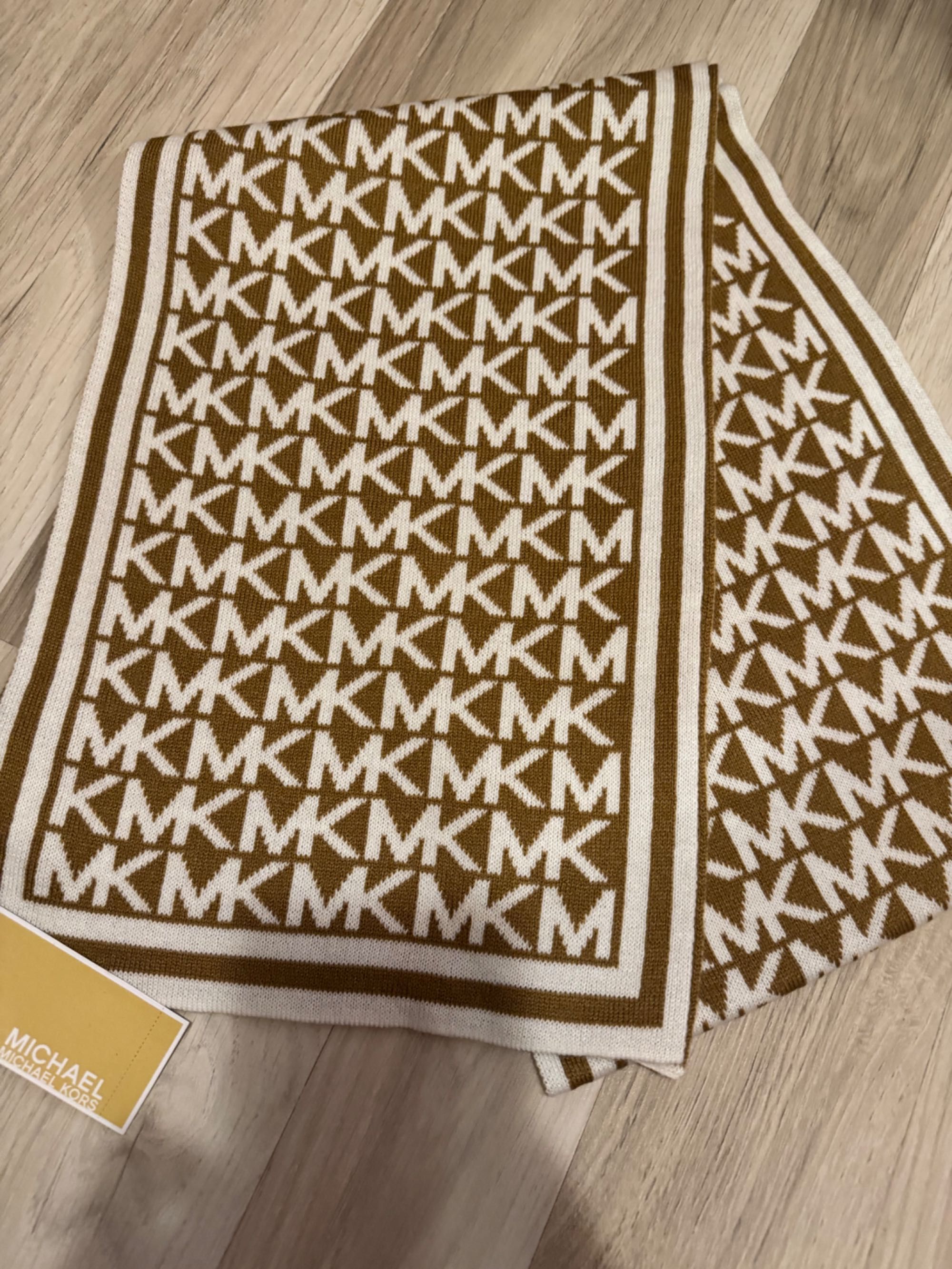 Michael Kors - ОРИГИНАЛЕН шал