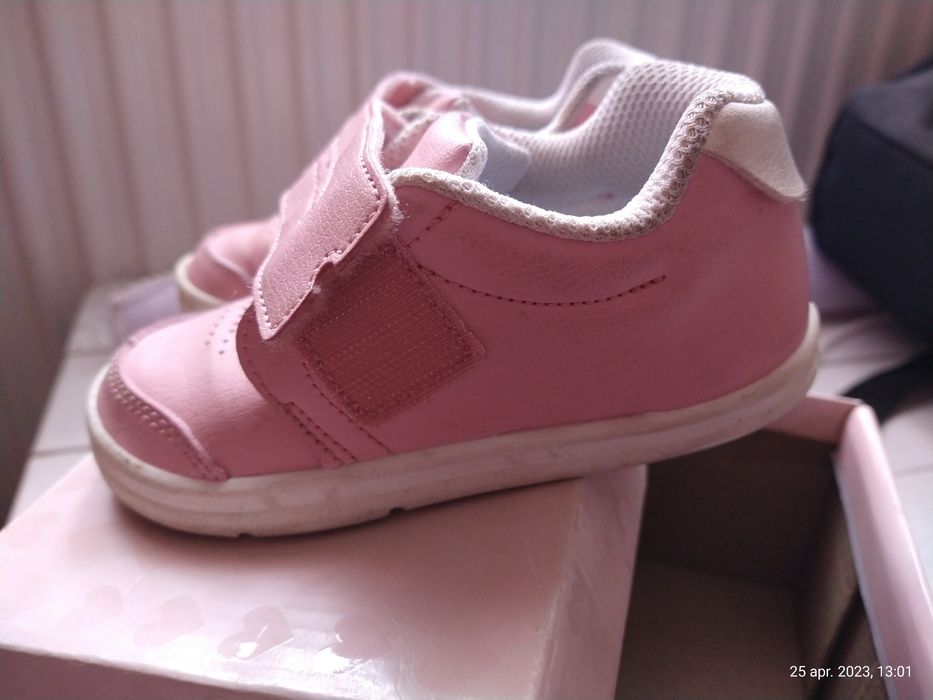 Vand adidasi copii mărimi 25 si 25