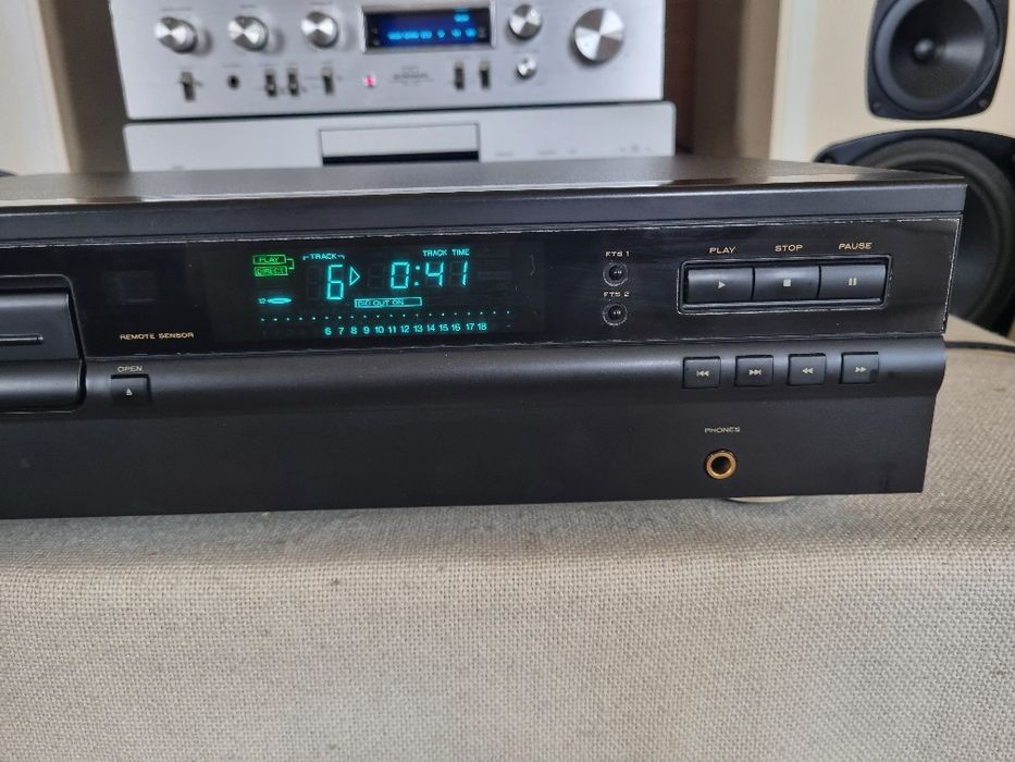 Cd Player Marantz CD-42 MK II. Perfect functional. Impecabil.